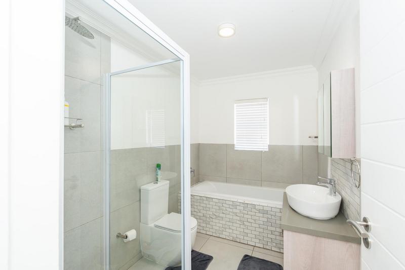 2 Bedroom Property for Sale in Laguna Western Cape